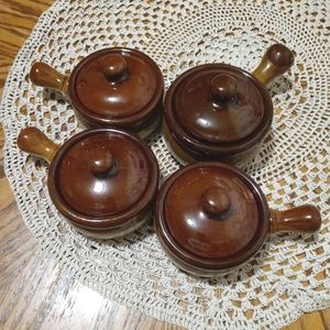 French onion soup crock bowls with handle and lid